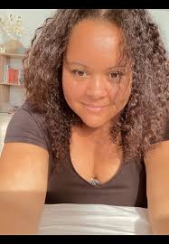 Alexandra CALIXTE, 40 ans (MARSEILLE, MARSEILLE)