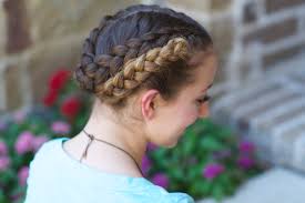 Definitely tag me on instagram if you guys try out any of these hai. Easy Fold Up Braids Back To School Hairstyles Cute Girls Hairstyles