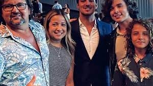 Sasha meneghel e joão figueiredo, que se casaram no civil na semana passada, celebraram a união em cerimônia neste sábado. Saiba Quem E Joao Figueiredo Namorado De Sasha Cantor Gospel E Amigo De Marquezine Tv E Lazer Extra Online