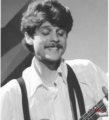 Top 10 Famous Musicians Who Died In A Plane Crash Listfave Com Famous Musicians Musician Famous