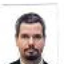 Eladio Manuel Mesa León: Ausbildung und Berufserfahrung