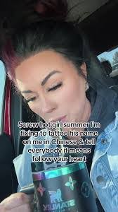 Alma Veloz's Instagram, Twitter & Facebook