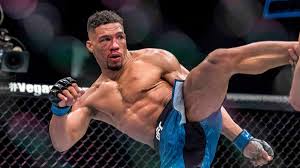 Amazing heel kick by edson! Ufc Fight Night 128 Results Highlights Kevin Lee Dominates Edson Barboza For Tko Win Cbssports Com
