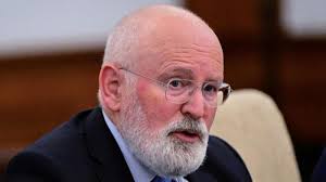 Ue, lascia il padre del Green Deal: Timmermans si candida in Olanda