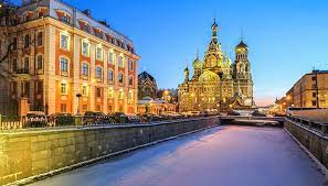 Histórias e mais histórias estão gravadas nestes edifícios. O Que Fazer Em Sao Petersburgo Na Russia Roteiro De 3 Dias Vou Na Janela Blog De Viagens