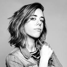 Kristin Harding's Instagram, Twitter & Facebook