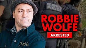 Arrested for punching cop in the face: Who is Robbie Wolfe from “American  Pickers”?