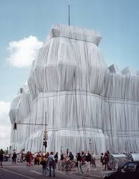 Sie können die webseite auch auf ihrem mobilen endgerät europapolitik im bundestag europapolitik im bundestag: Wrapped Reichstag Verhullter Reichstag Jeanne Claude Christo And Jeanne Claude Installation Art