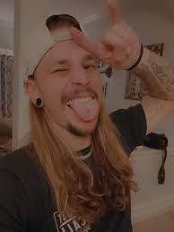 Cheers to a another year of memory's 🍻 let's make 26 a good one