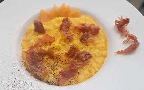 Quindi dopo il risotto con le pere, il risotto con le fragole, il risotto al limone, il risotto ai mirtilli… ecco la variante 320 g. Risotto Al Melone Una Ricetta Estiva Da Leccarsi I Baffi Gerarda Marcello