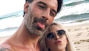 Na haar terugkeer uit amerika bevestigt allison scott, de echtgenote van muzikant sean dhondt, de geruchten die al een tijdje de ronde doen: Allison Scott On Sean Dhondt S Cheating I Couldn T Breathe T World Today News