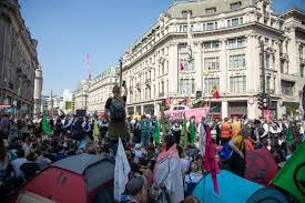 Josh clark do you ever walk around with the vague feeling that you. Der Ansatz Von Extinction Rebellion Ist Gefahrlich Aber Notig Klimareporter