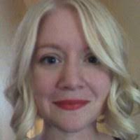 Kellie Hewitt's Instagram, Twitter & Facebook