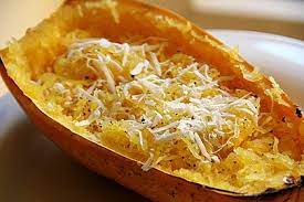gebackener spaghettikurbis mit parmesan von greeneyeeva chefkoch spaghettikurbis rezept spaghettikurbis kurbis zubereiten