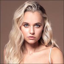 Madison Iseman Latest News, Bio, Profile, Album, Movie and Photo.