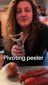 How to Use Pampered Chef Apple Peeler