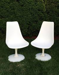 Knoll chair mid century modern furniture art print tulip chair. Chromcraft Mid Century White Tulip Chairs A Pair On Chairish Com White Tulips Mid Century Modern Tulip Chair