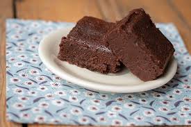 Fondant Au Chocolat De Trish Deseine Les Petits Plats De Patchouka Recette En 2021 Fondant Au Chocolat Clafoutis Aux Fraises Gateau Au Yaourt Leger