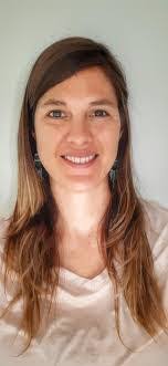 Adriana Hauser's Instagram, Twitter & Facebook