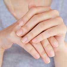 Langsrillen Bei Fingernageln Das Steckt Wirklich Dahinter Brigitte De