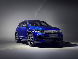 The volkswagen tiguan is a compact crossover suv manufactured by german automaker volkswagen. Vw Tiguan R 2020 Power Tiguan Mit 320 Ps Autonotizen