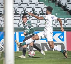 Coxa busca a vitória para tirar o náutico da liderança e ficar mais perto do acesso; Rgov6oao Squsm