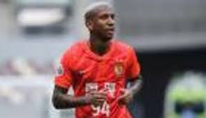 «لست من اللاعبين الذين يقررون الاعتزال بهذا الشكل، ولم أفكر. ÙˆØ¯Ø¹Ù‡ Ø¨Ø§Ù„Ø¯Ù…ÙˆØ¹ Ù…Ø§Ø°Ø§ Ù‚Ø¯Ù… ÙŠØ­ÙŠÙ‰ Ø§Ù„Ø´Ù‡Ø±ÙŠ ÙÙŠ 8 Ø³Ù†ÙˆØ§Øª Ù…Ø¹ Ø§Ù„Ù†ØµØ± Ø§Ù„Ø³Ø¹ÙˆØ¯ÙŠ