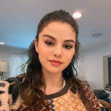 We did not find results for: Selena Gomez News On Twitter In 2021 Selena Gomez Hair Selena Gomez With Fans Selena Gomez