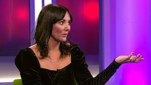 Actress and singer martine mccutcheon was the third celebrity to be unmasked on this year's hit itv show, and she's been speaking to newsround. Love Actually S Martine Mccutcheon On Having To Straddle Hugh Grant Metro News