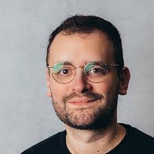 Gerry Slessenger's Instagram, Twitter & Facebook