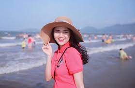 Trước khi quế ngọc hải ghi bàn, đội tuyển việt nam đã bị gỡ hòa và đang có dấu hiệu tâm lý. Aff Cup 2018 Nhan Sáº¯c Vá»£ Cáº§u Thá»§ Quáº¿ Ngá»c Háº£i Vietnamnet