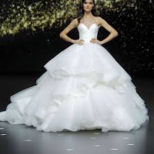 Sample pronovias primrose wedding dress $699. Pronovias Wedding Dresses By Season