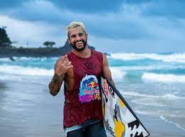 Ítalo ferreira is a brazilian professional surfer who has competed on the world surfing league men's championship tour since 2015. Italo Ferreira Booking Agent Talent Roster Mn2s