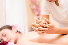 Réalisé à l'huile de coco bio très nourrissante et à. Le Comptoir Beaute Modelage Hawaien Lomi Lomi Le Comptoir Beaute