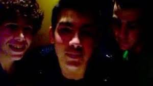 CHAPTER TWO Every time the phone rang, Julia hoped that it was the…:  jobro_julia — LiveJournal