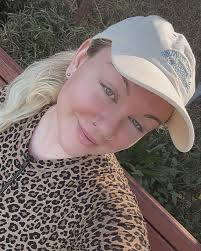 Kate Simpson ✨👑 (@kaatesimps) • Instagram photos and videos