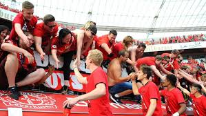 Squad of bayer 04 leverkusen filter by season 21/22 20/21 19/20 18/19 17/18 16/17 15/16 14/15 13/14 12/13 11/12 10/11 09/10 08/09 07/08 06/07 05/06 04/05 03/04 02/03 01/02 00/01 99/00 98/99 97/98 96/97 95/96 94/95 93/94 92/93 91/92 90/91 89/90 88/89 87/88 86/87 85/86 84/85 83/84 82/83 81/82 80/81 79/80 78/79 77/78 76/77 75/76 72/73 71/72 69/70. Bundesliga Darum Konnen Sich Die Fans Von Bayer 04 Leverkusen Auf Die Neue Saison Freuen