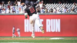 Abimelec Ortiz's three-run home run (4)