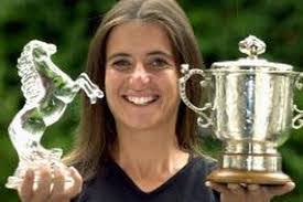 Laura Fortune's Instagram, Twitter & Facebook