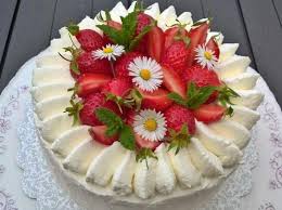 Fraisier Japonais Recette En 2020 Patisserie Delicieux Gateaux Comment Decorer Un Gateau