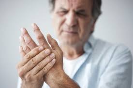 Fingerschmerzen Schmerzen In Den Fingern Ursachen Und Wirksame Behandlung Heilpraxis