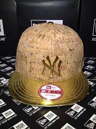 New York Yankees Mlb Metal Badge Gold And Crown Cork Material With Gold Visor New Era 9fifty Snapback Small Medium Newera N New Era Cap New Era Cork Material