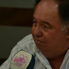 Stream Edmundo Roselli music