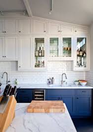 Navy white zum kleinen preis hier bestellen. 30 Gorgeous Blue Kitchen Decor Ideas Digsdigs