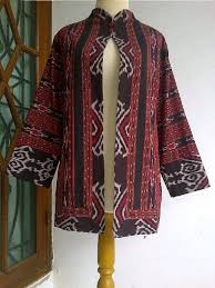 Soal motif dan jenis tenun, kamu juga punya banyak pilihan mulai motif jepara, lombok, sumba ntt dan sebagainya. Model Baju Tenun Jepara Modern Baju Pesta Dan Kondangan Modern