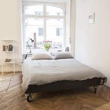 B + 17 cm, l + 9 cm. Das Bett Auf Rollen