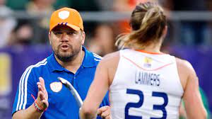 Nieuws en video's over sport. Emotie Passie En Gek Van Hockey Bondscoach Max Caldas Nos