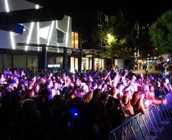 Smaller Crowd In Queenstown For New Year Otago Daily Times Online News