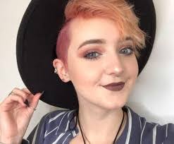 Dena Barber's Instagram, Twitter & Facebook