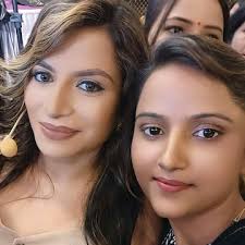 Top Beauty Parlour Services At Home in Sonia, Chapra